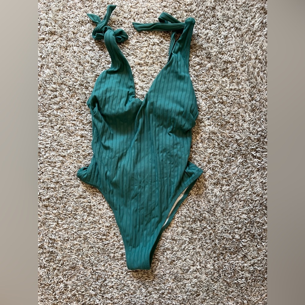One piece bathing suit